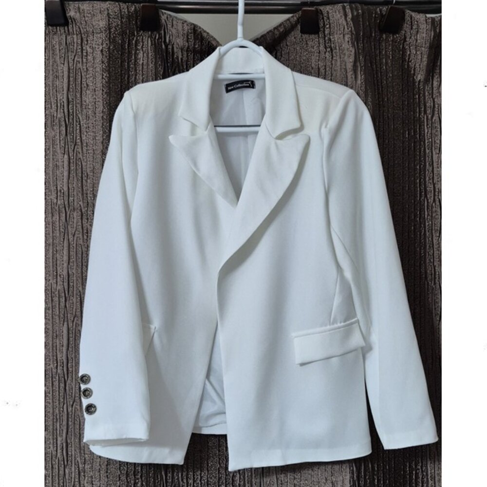 NEW COLLECTION White Blazer